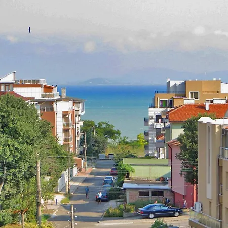 Elegant Studio Close To The Sea And Beach Apartment