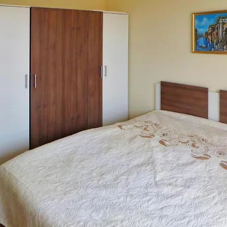 Apartment Elegant Studio Close To The Sea And Beach