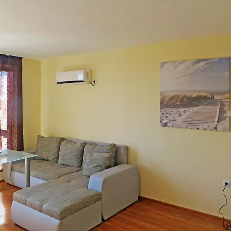 Elegant Studio Close To The Sea And Beach Burgas